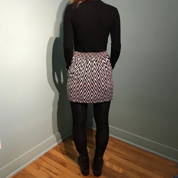 H&M black/white striped skirt - Picture 4 of 4